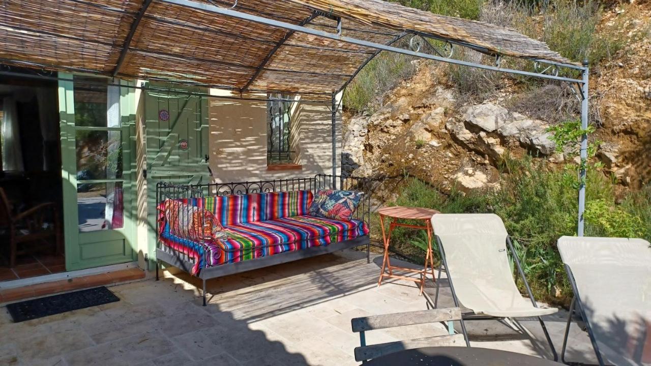 Une Chambre En Provence Correns Esterno foto
