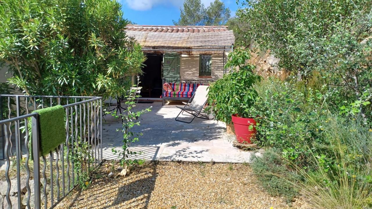 Une Chambre En Provence Correns Esterno foto